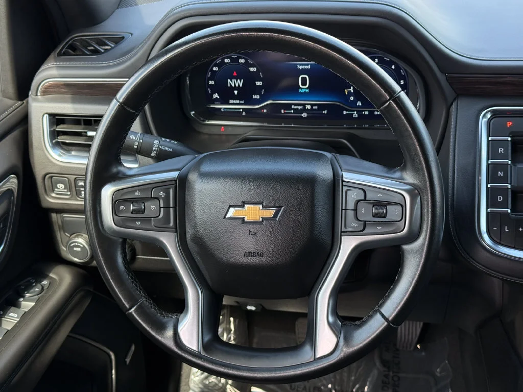 Used 2024 Summit White Chevrolet LT image 22