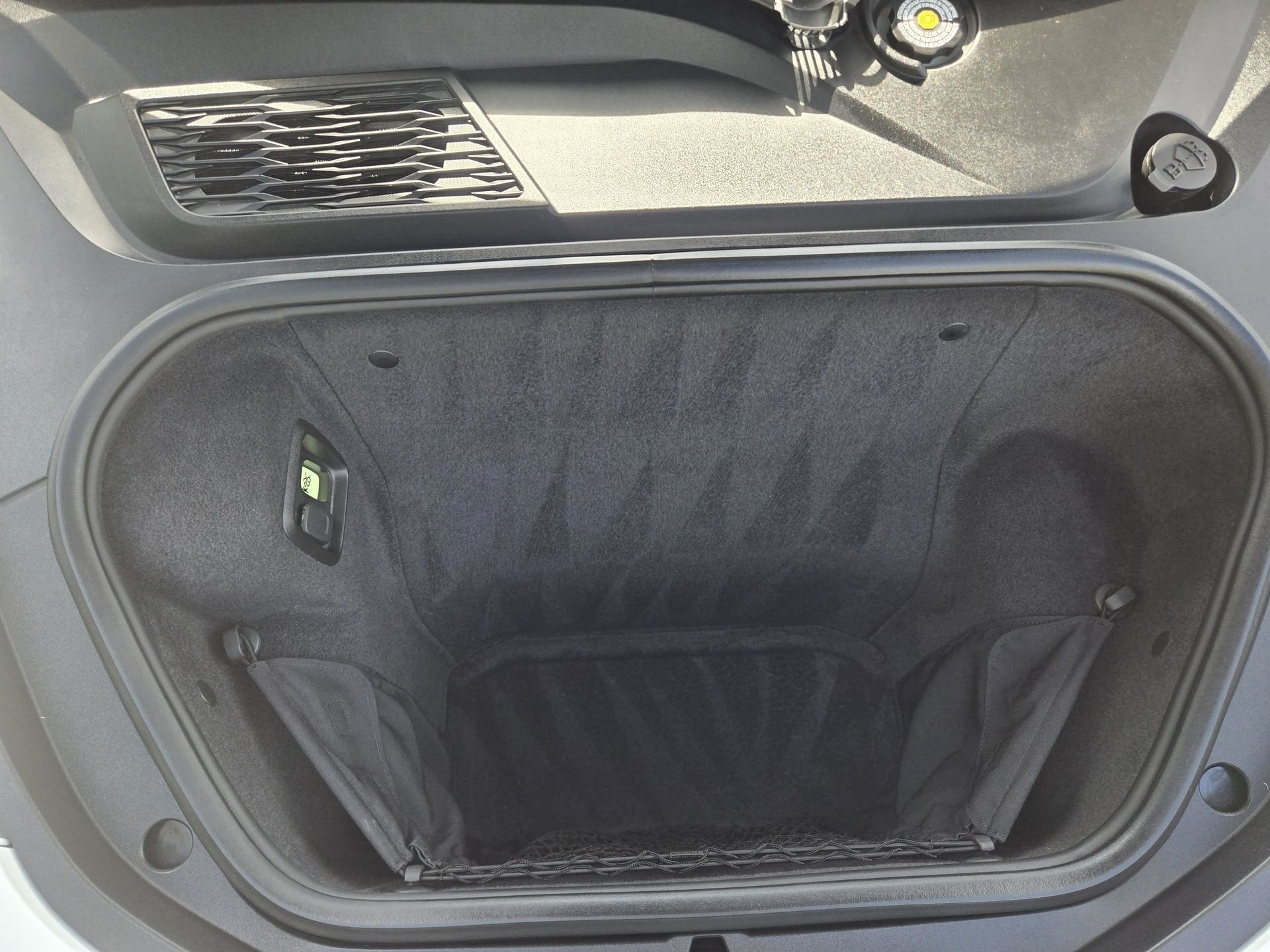 Used 2022 Arctic White Chevrolet Stingray image 29