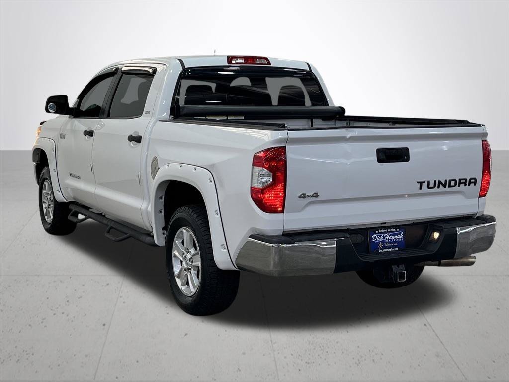 Used 2017 Super White Toyota SR5 image 12