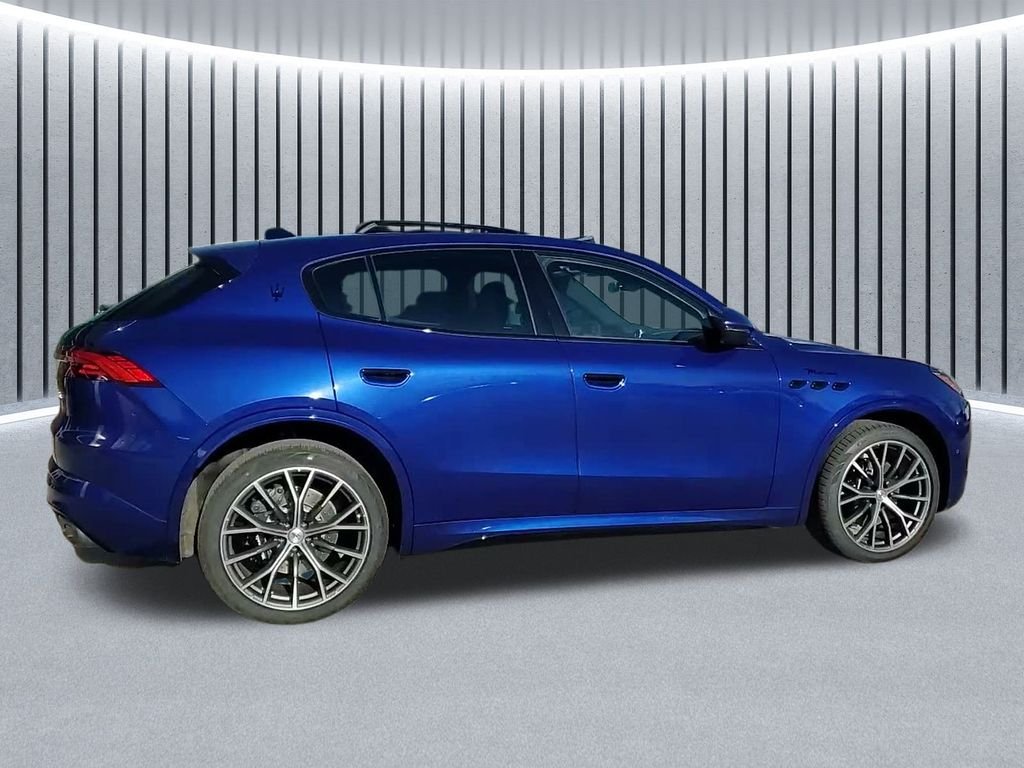 2026 Maserati Grecale Modena V6 - Photo 6