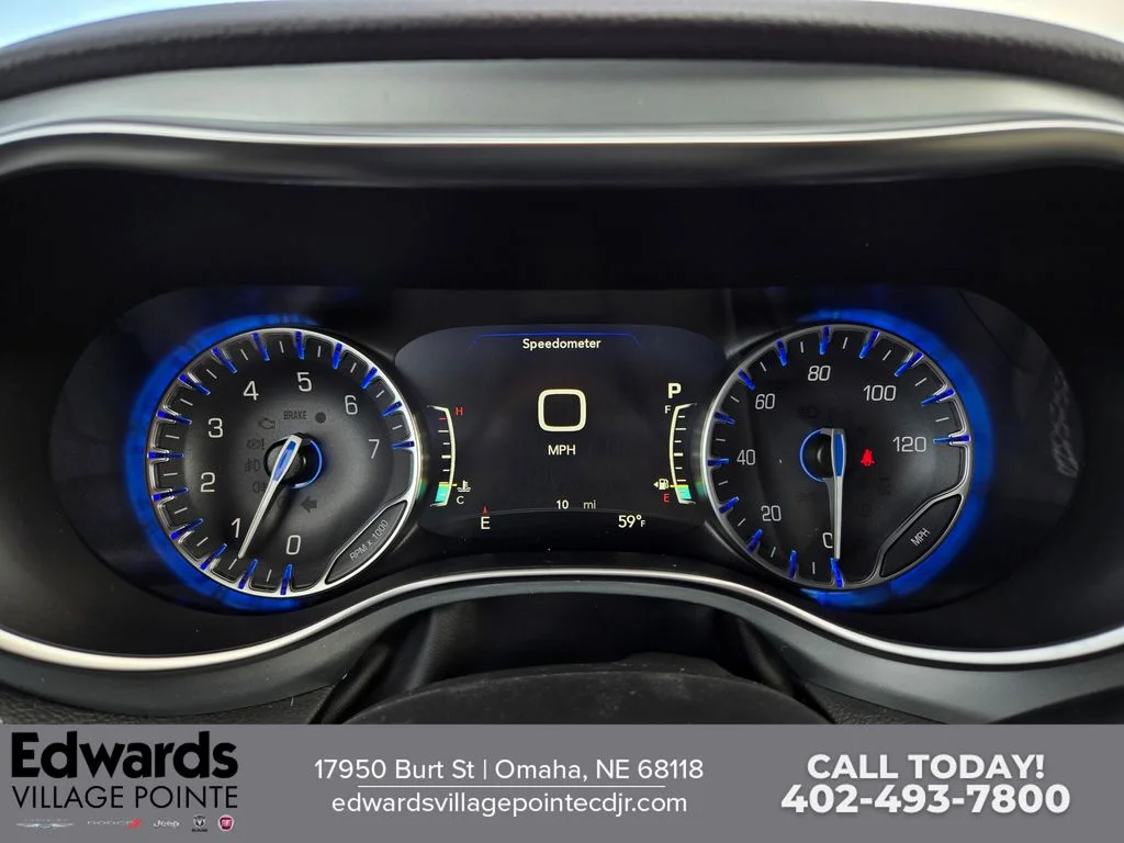 2026 Chrysler Pacifica Limited - Photo 17