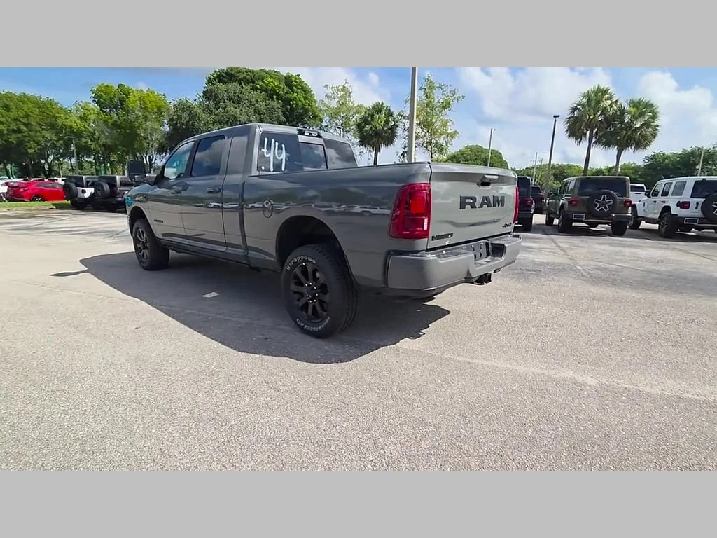 New 2026 Ceramic Gray Clear-Coat Exterior Paint RAM Laramie image 31