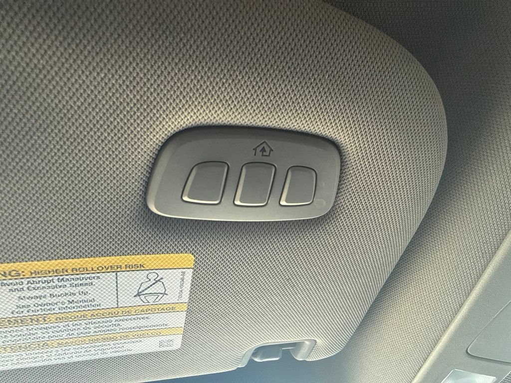 Used 2015  Ford  image 26