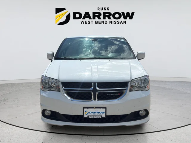 Used 2019 White Dodge SXT image 8