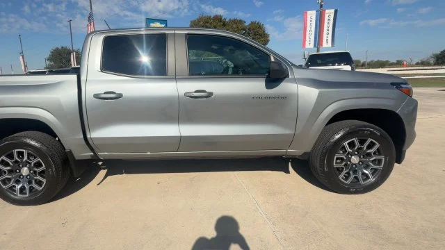 2024 Chevrolet Colorado LT - Photo 9