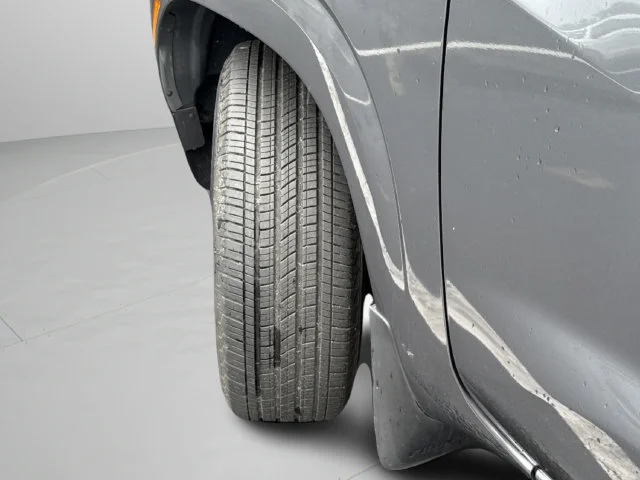 Used 2023 Gray Nissan SV image 52