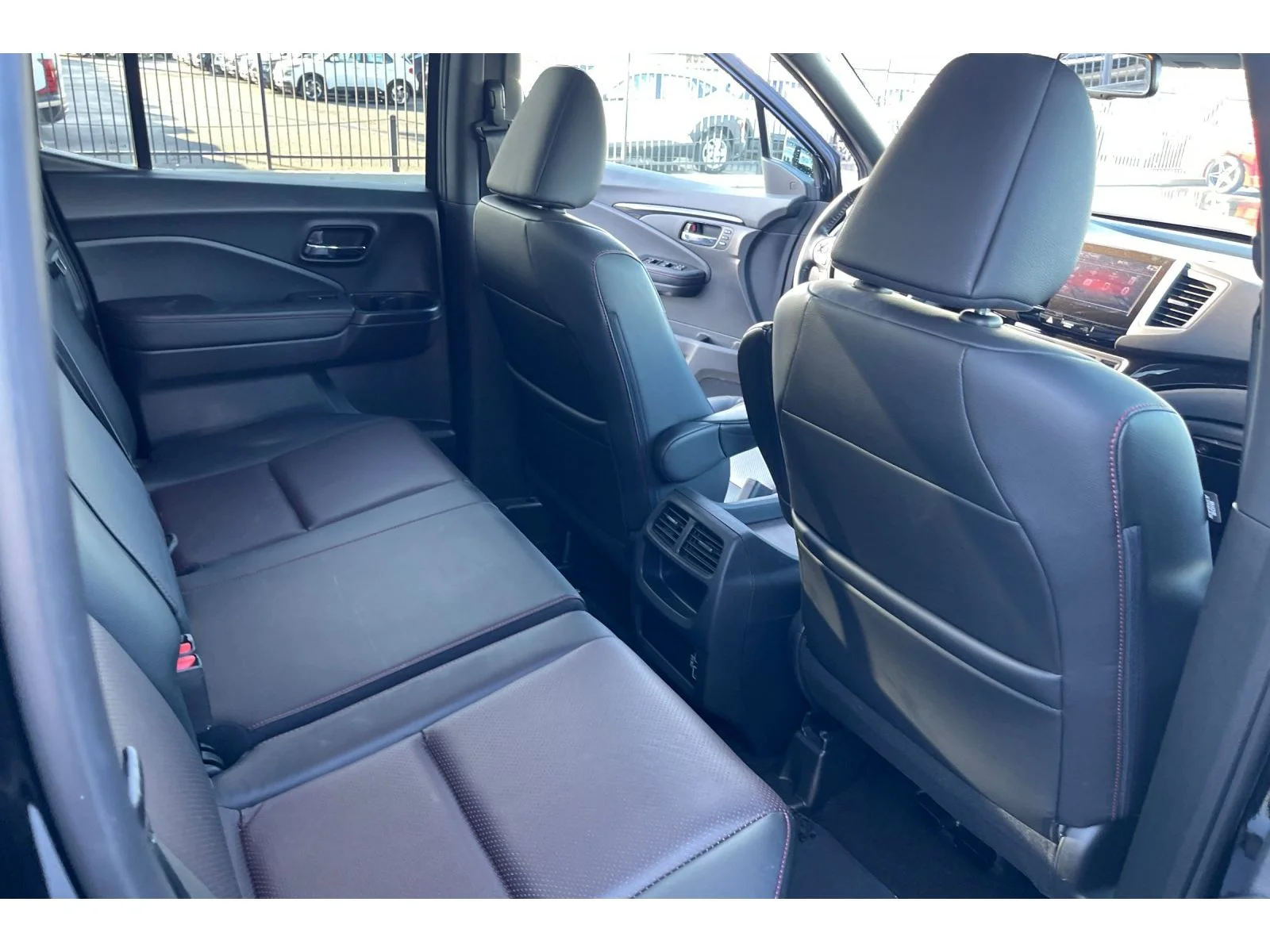 Used 2020 Crystal Black Pearl Honda Black Edition image 17
