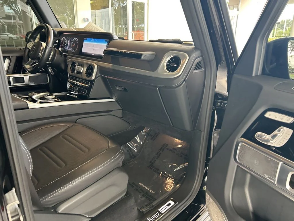 Used 2021 Black Mercedes-Benz G 550 image 31