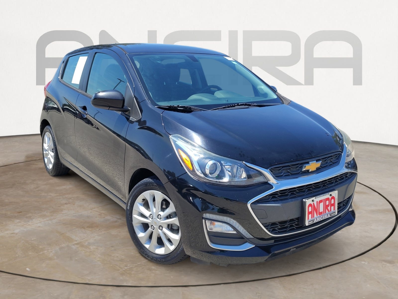 Used 2020 Mosaic Black Chevrolet LT image 4