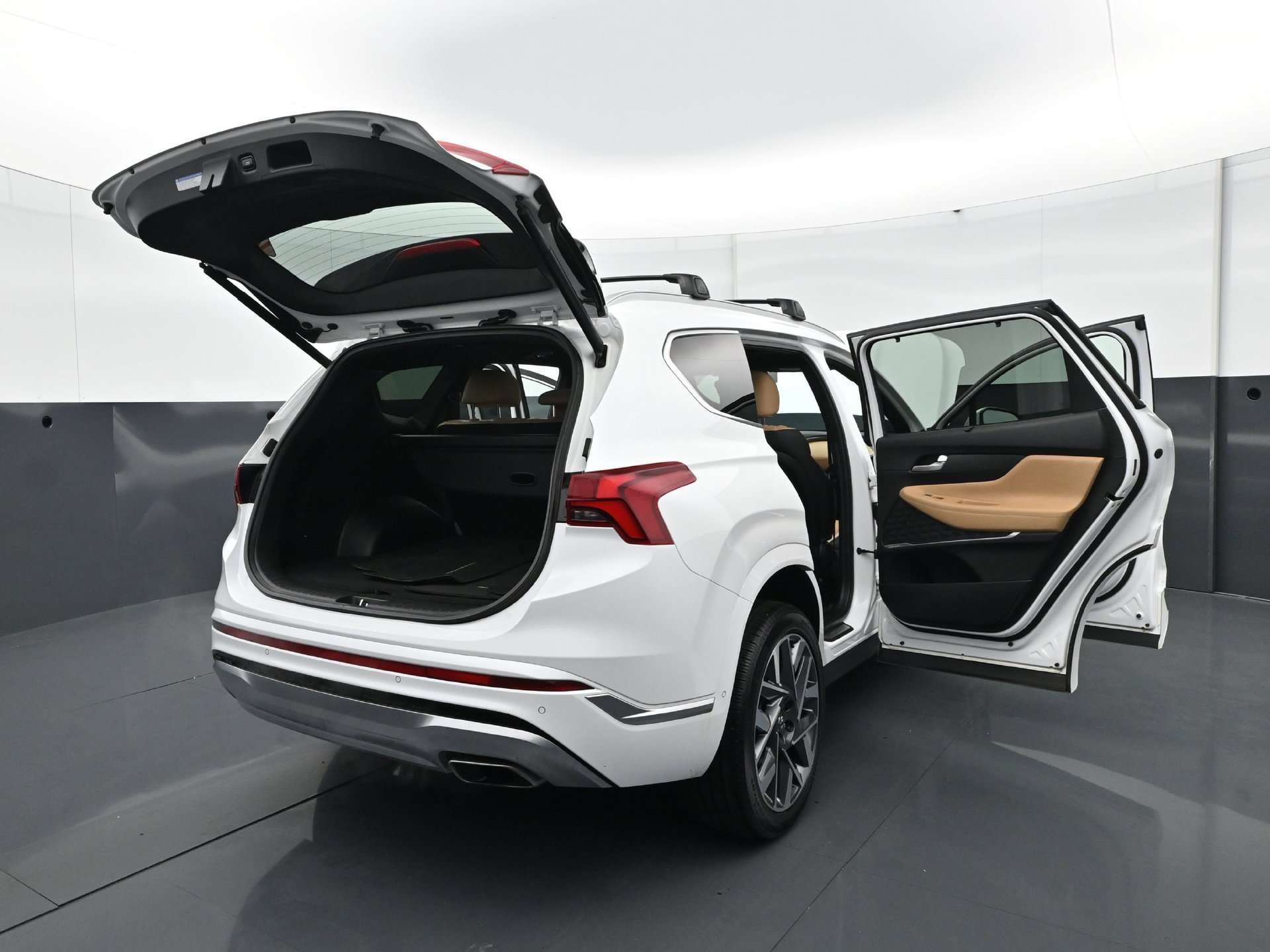 Used 2022 White Hyundai Calligraphy AWD image 33
