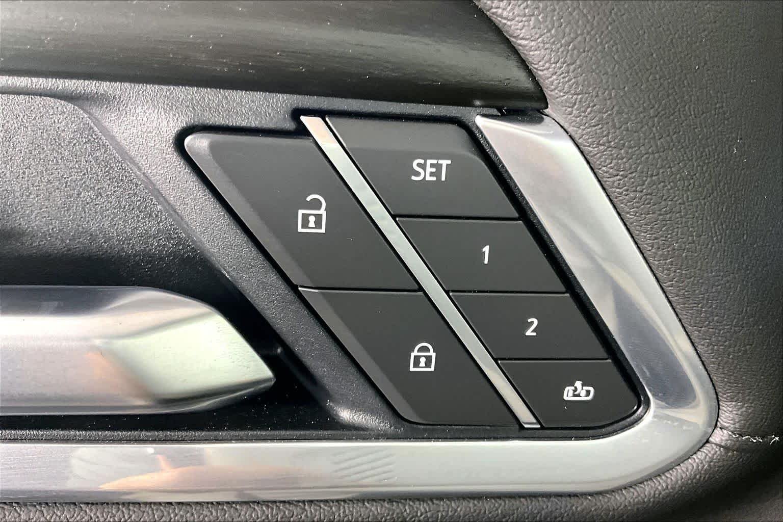 Used 2026 Onyx Black GMC Denali image 35