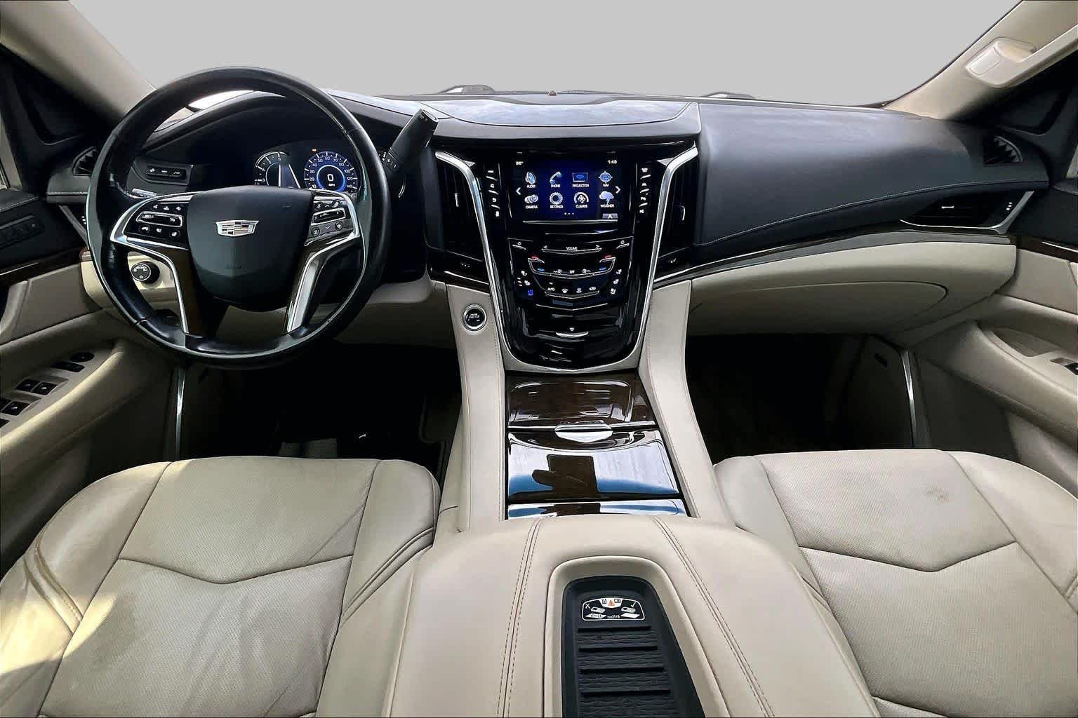 Used 2019 Crystal White Tricoat Cadillac Premium Luxury image 16