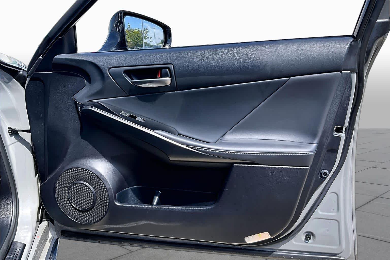 Used 2025 Incognito Lexus F SPORT Design image 20