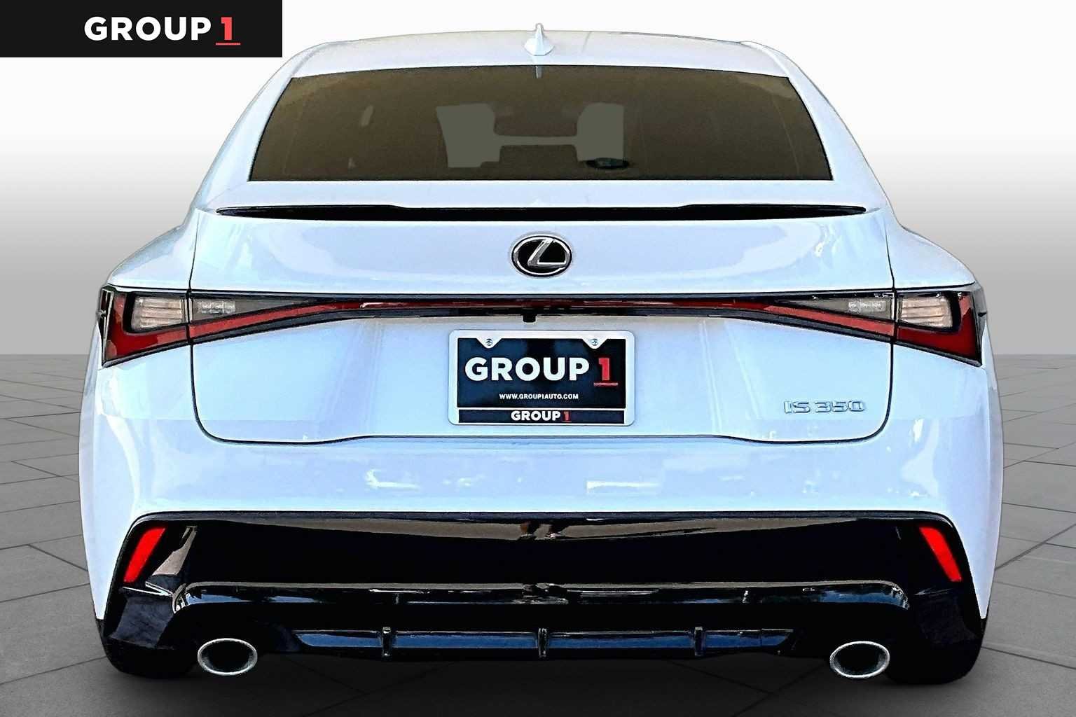 Certified Used 2025 ULTRA WHITE Lexus F SPORT Design image 5