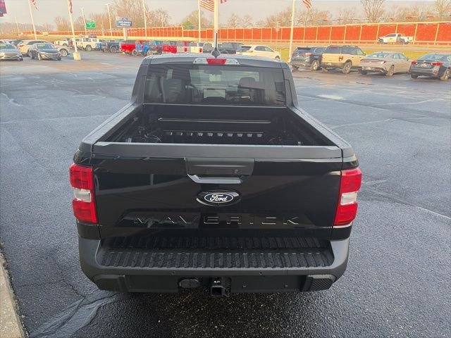 New 2026 Shadow Black Ford XLT image 7