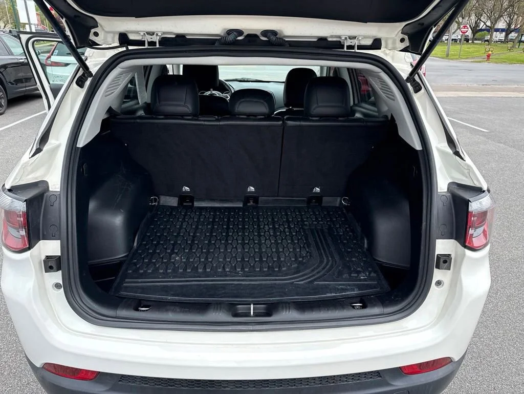 Used 2019 White Clearcoat Jeep Latitude image 16