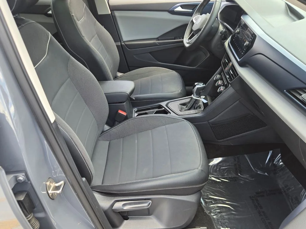 Certified Used 2023 Gray Volkswagen 1.5T SE image 16