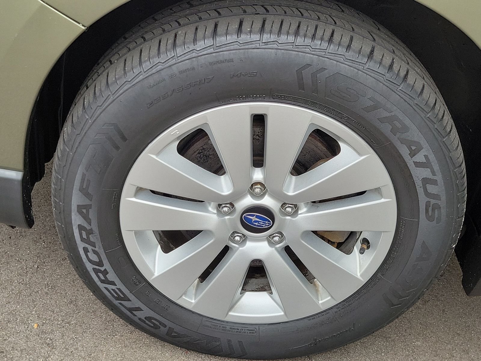 Used 2015 Green Subaru 2.5i Premium image 6
