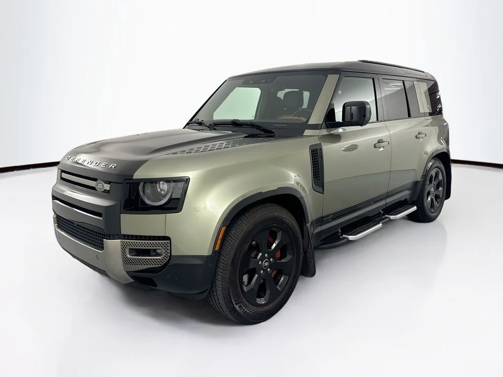 Used 2024 Green Land Rover X image 1