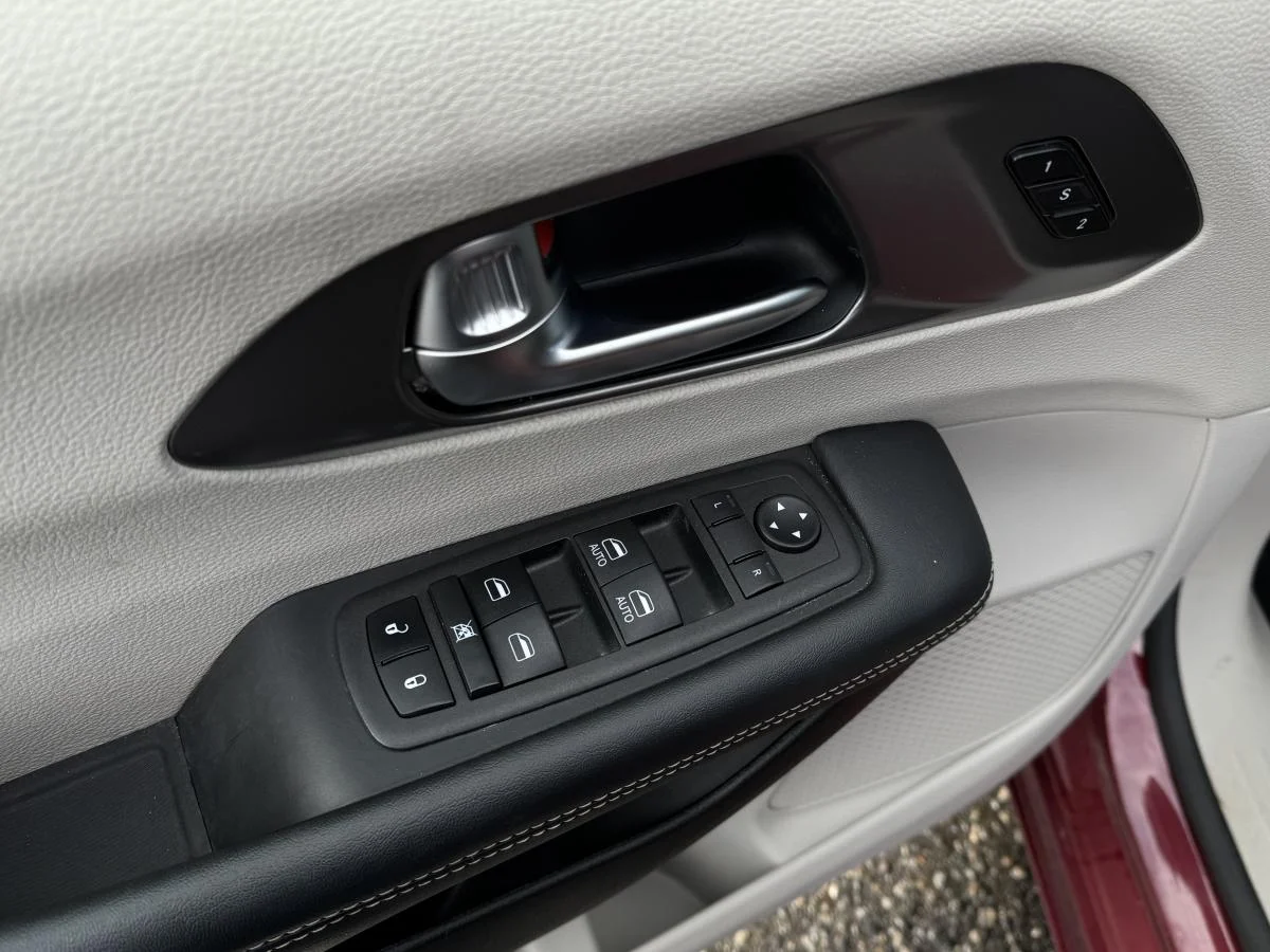 Used 2023 Red Chrysler Touring L FWD image 13