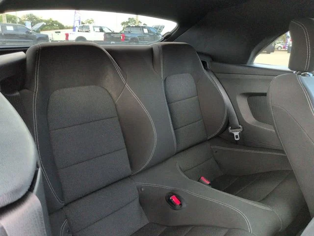 Used 2015 Ruby Red Metallic Tinted Clearcoat Ford V6 image 13