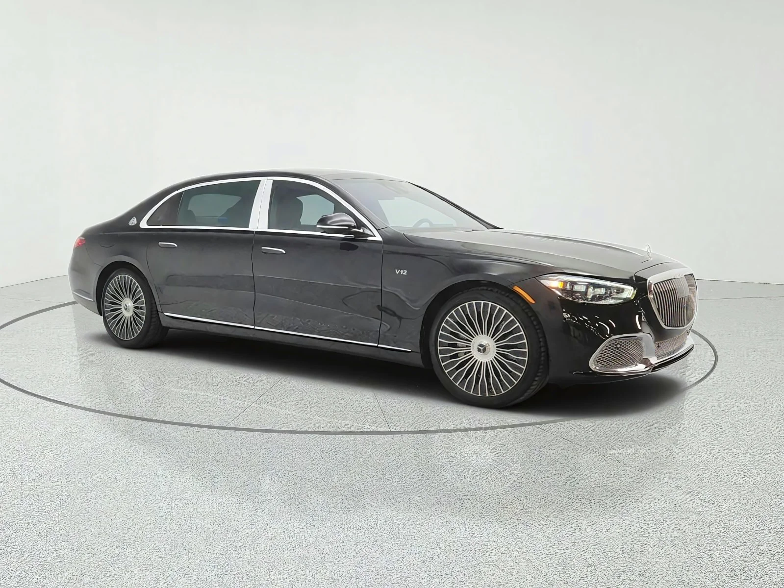 Certified Used 2023 Obsidian Black Mercedes-Benz Maybach S 680 4MATIC® Sedan image 3