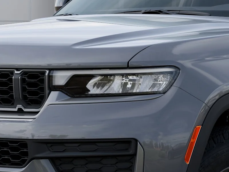 New 2027 Sting-Gray Clear-Coat Paint Jeep  image 36