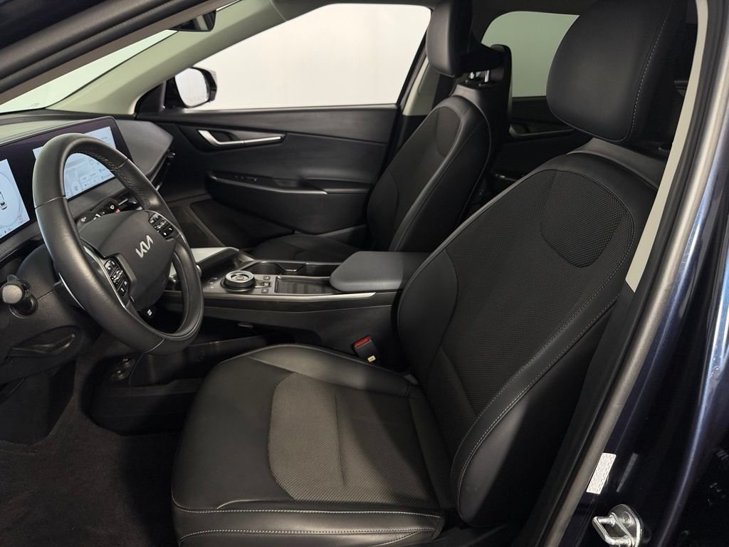 Used 2024 Blue Kia Light image 22