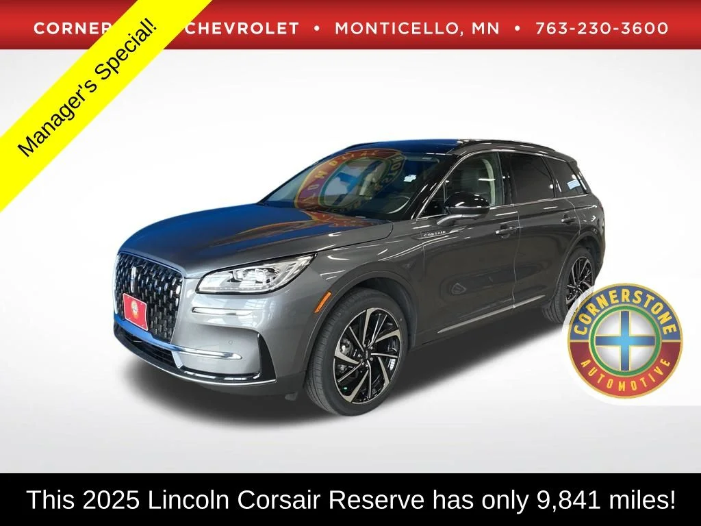 Used 2025 Gray Lincoln Reserve image 1