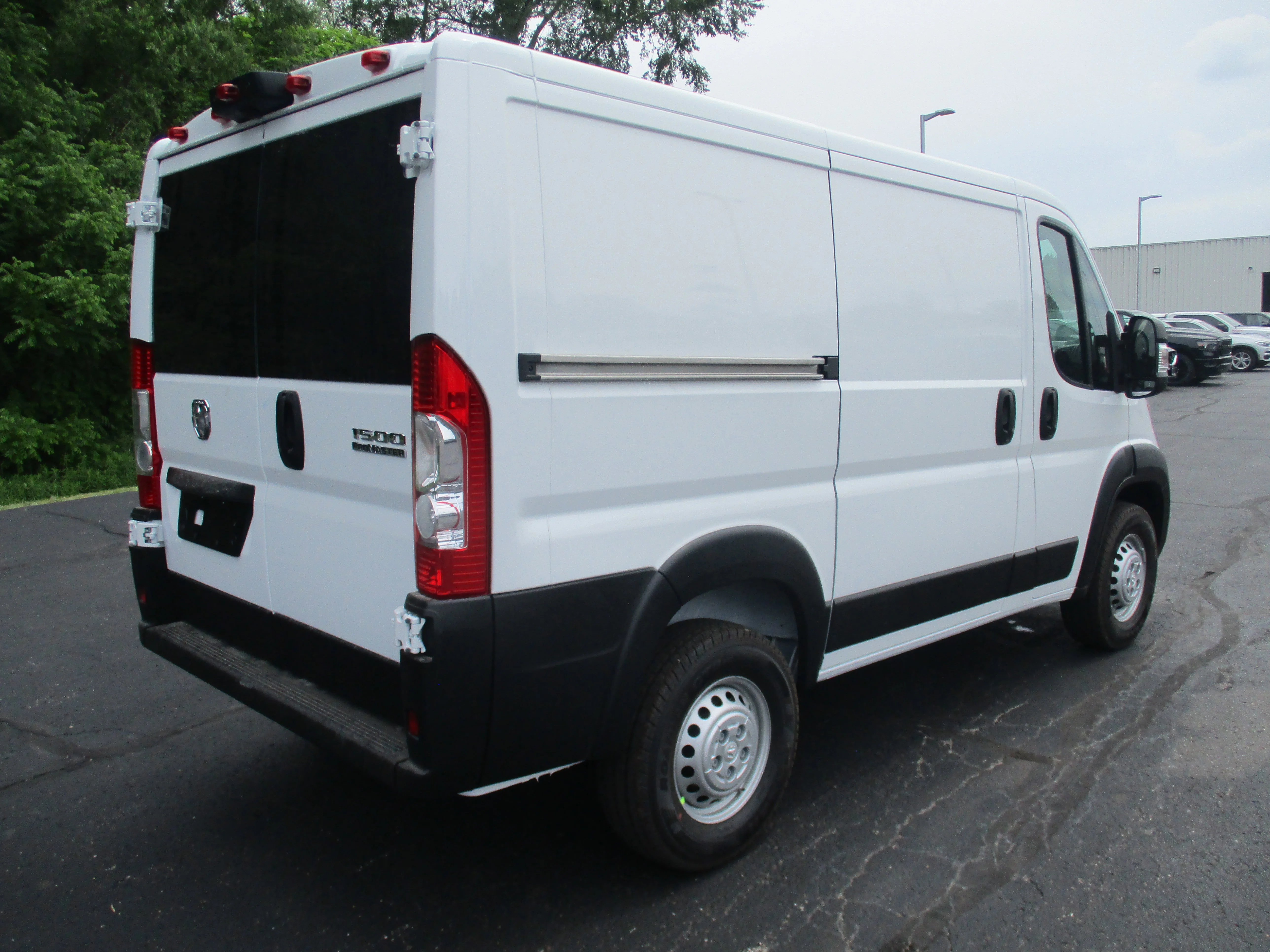 New 2026 Bright White Clear-Coat Exterior Paint RAM Tradesman image 6