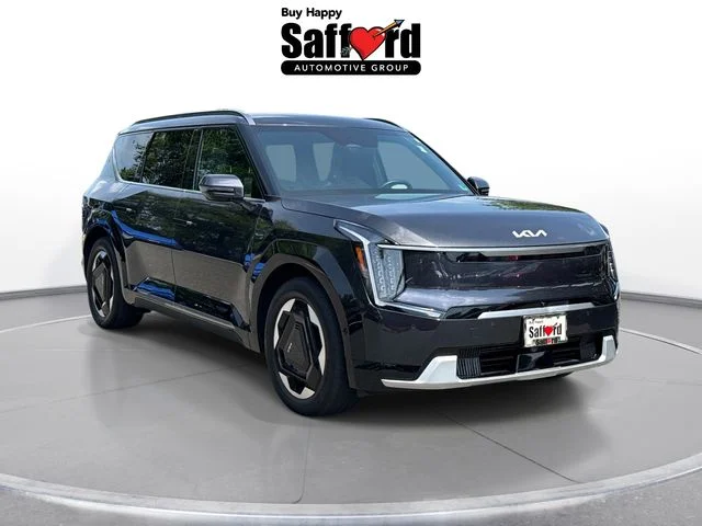Used 2024  Kia Land image 8