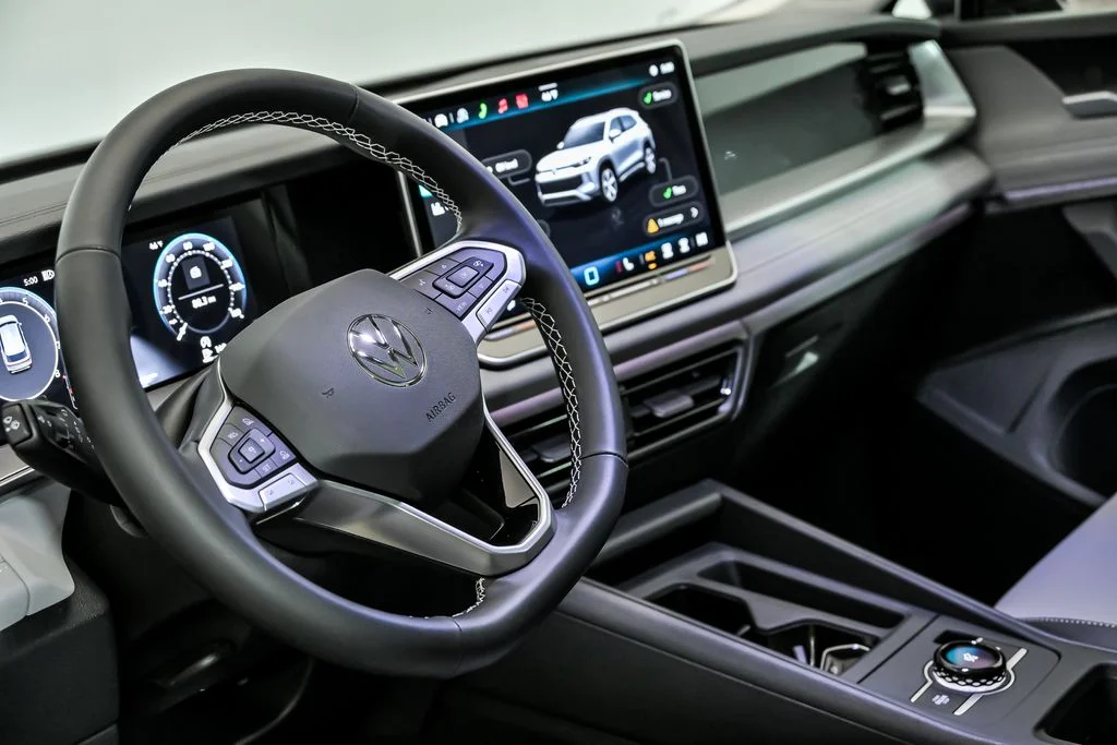 New 2026 Gray Volkswagen 2.0T SE image 10