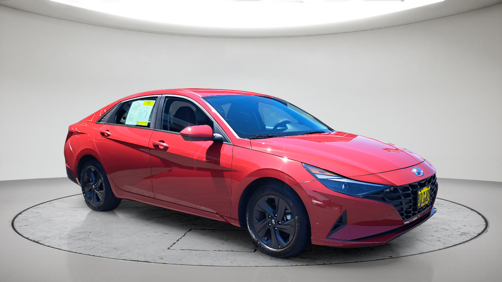 Used 2021 Red Hyundai SEL image 1