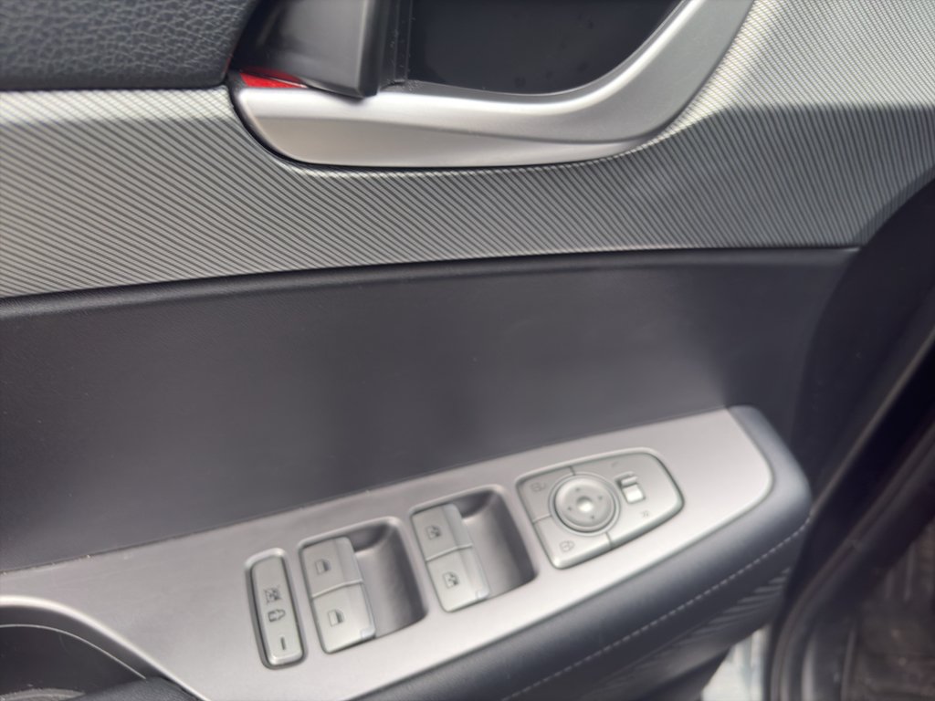 Used 2023 Steel Graphite Hyundai XRT image 4