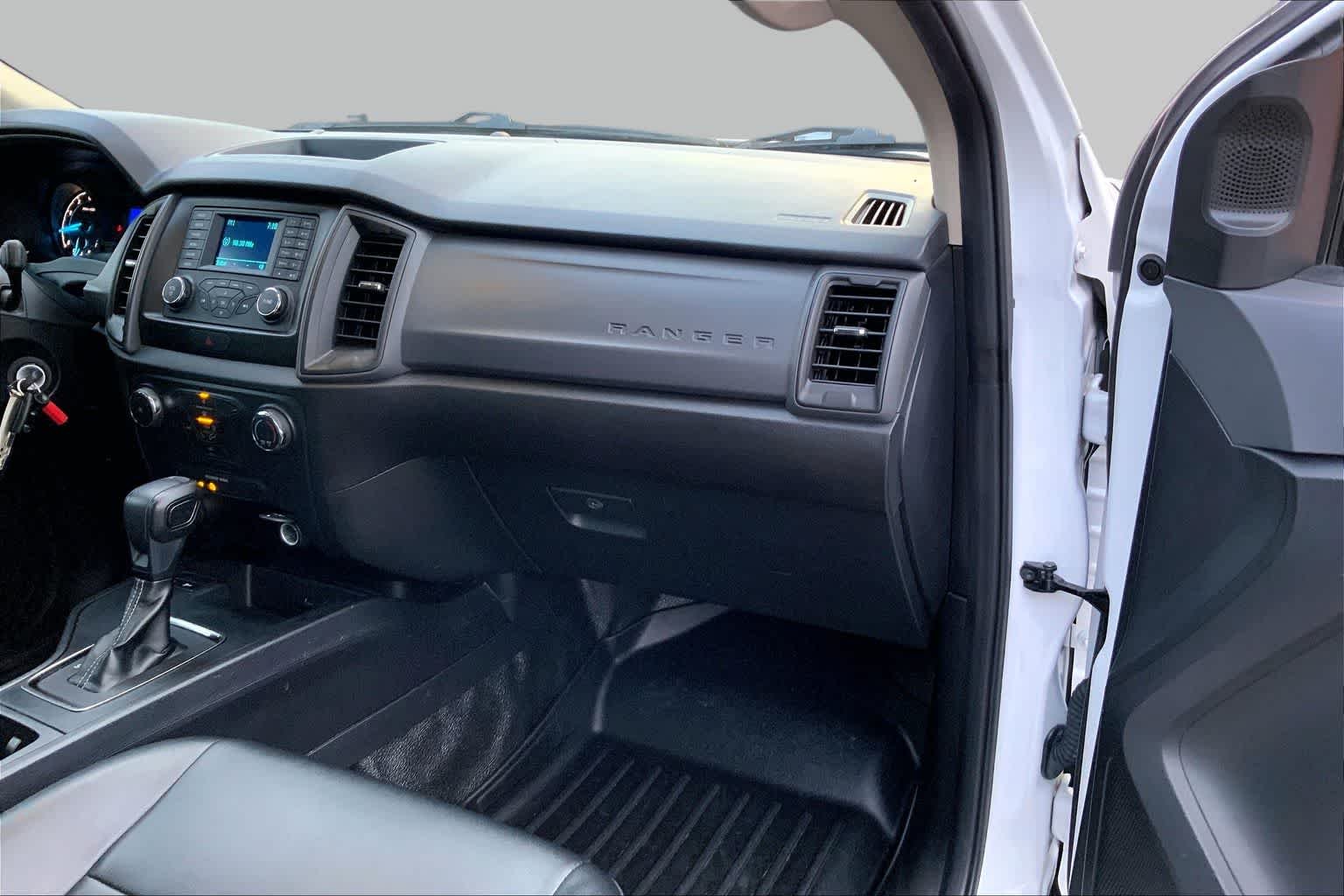 Used 2023 Oxford White Ford XL image 18