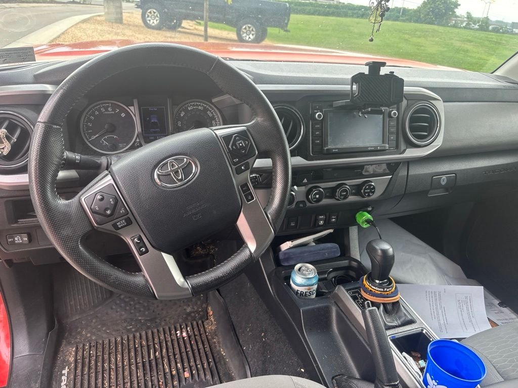 Used 2018 Red Toyota SR5 image 6