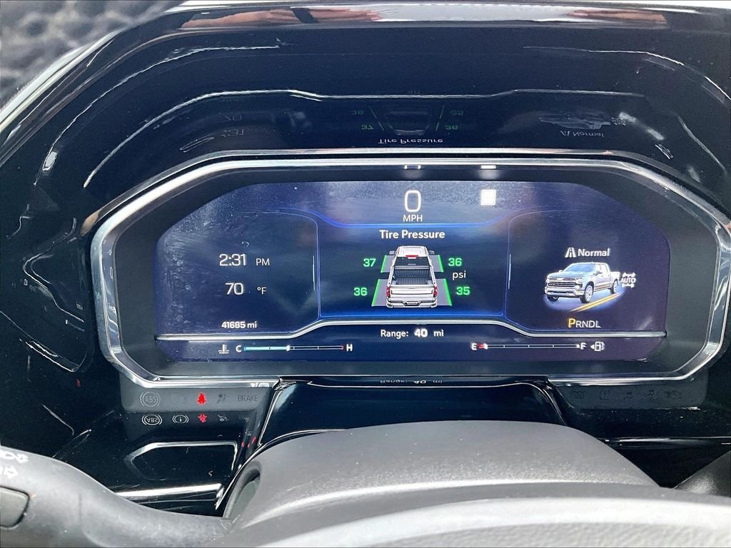 Used 2023 Gray Chevrolet LT image 24