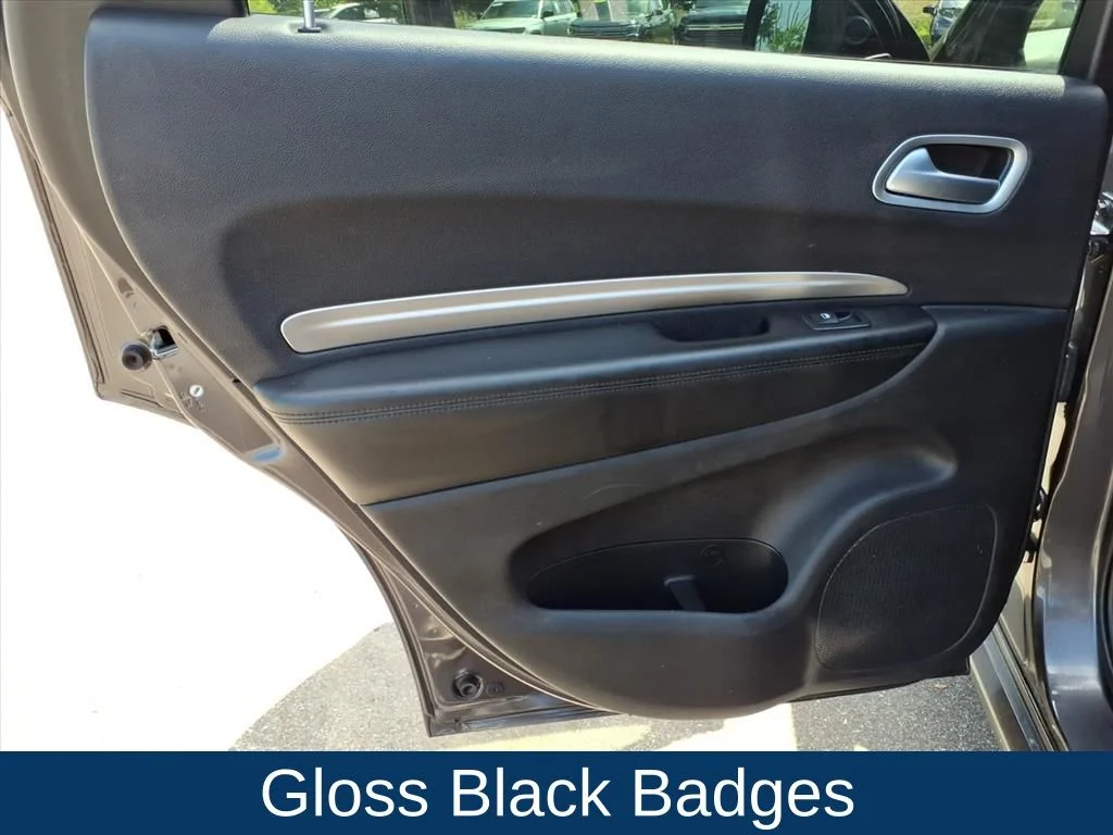 Used 2019  Dodge SXT Plus image 25