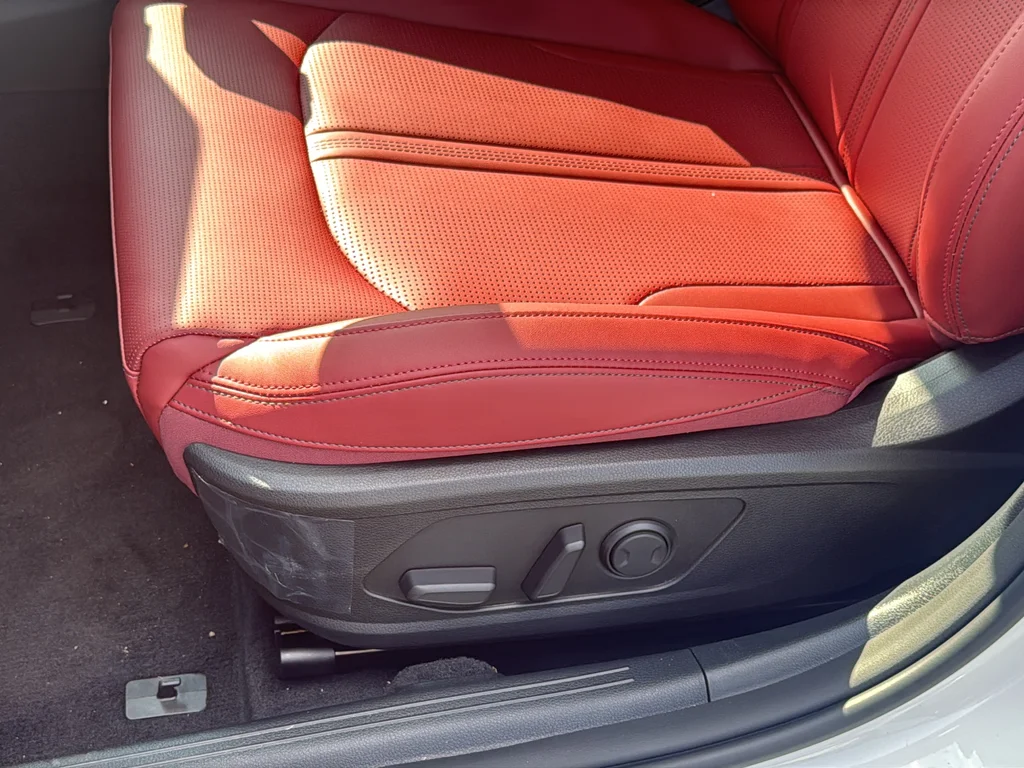 New 2026 Snow White Pearl Kia GT-Line image 10