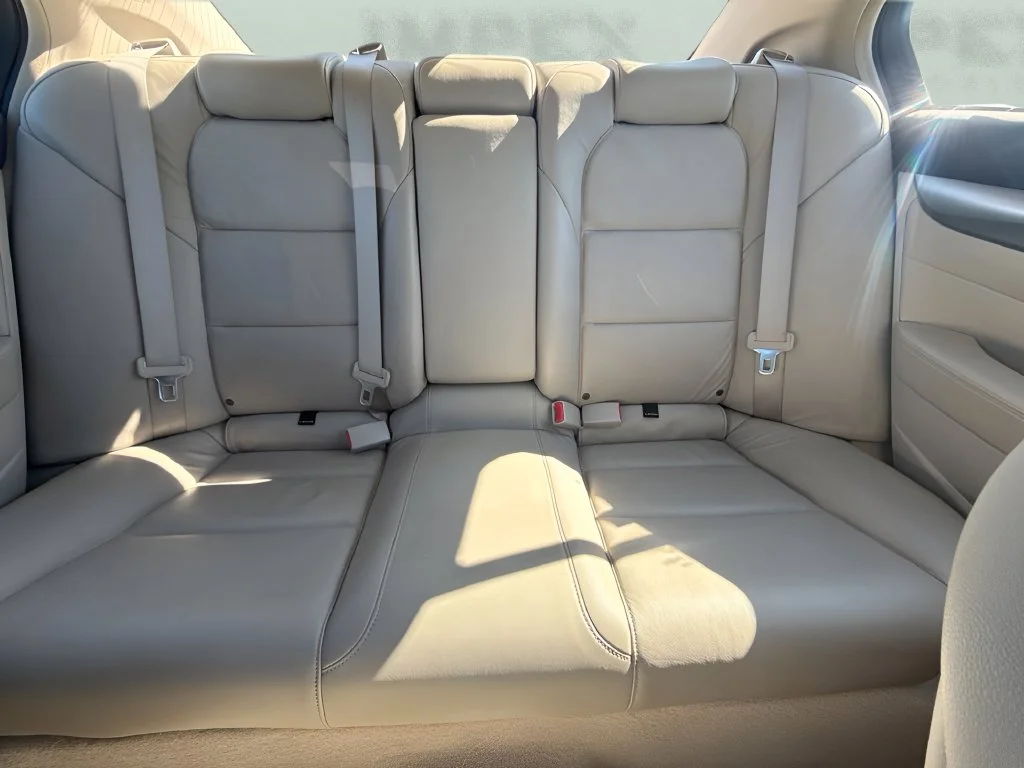 Used 2011  Acura 3.5 image 11