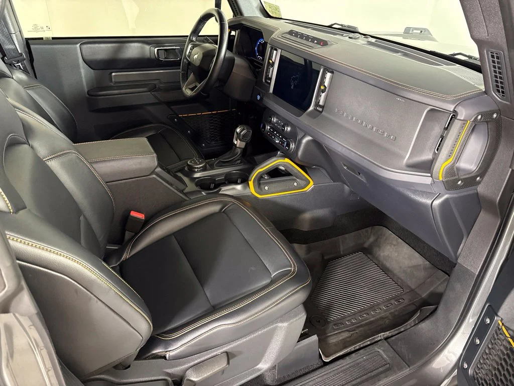 Used 2024 Gray Ford Badlands image 19