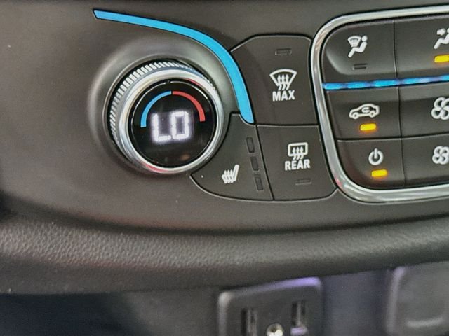 Used 2020 Silver Chevrolet LT image 19