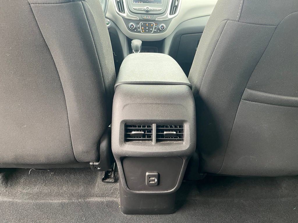 Used 2024 Summit White Chevrolet LT image 28
