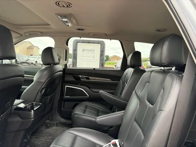 Used 2020 Gray Kia EX image 18