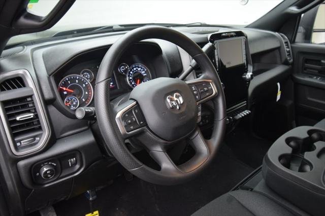 New 2026 Diamond Black Crystal Pearl-Coat Exterior Paint RAM Warlock image 35