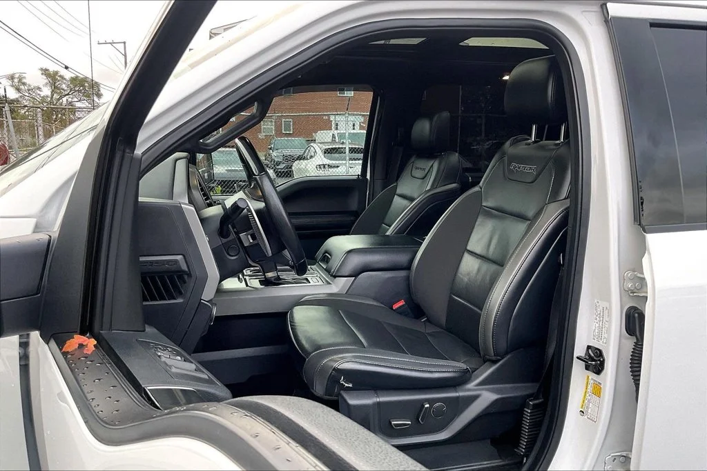 Certified Used 2019 Oxford White Ford Raptor image 24