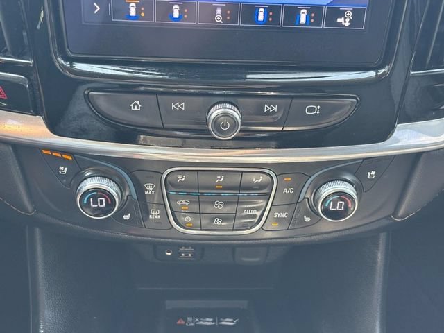 Certified Used 2020 IRIDESCENT PEARL TRICOAT Chevrolet Premier image 24