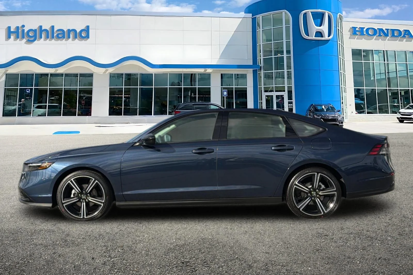 New 2026 Blue Honda SE image 2