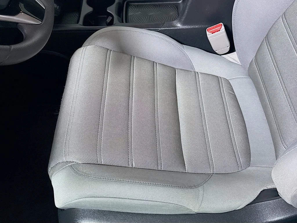 Used 2018 Modern Steel Metallic Honda EX image 18
