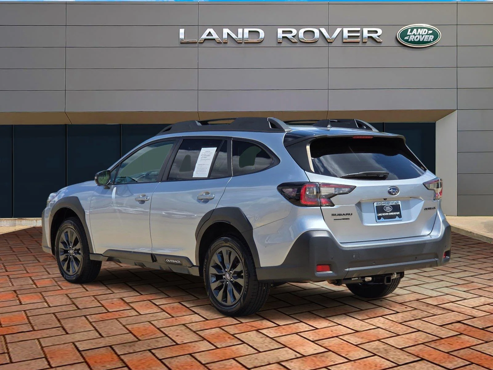 Used 2023 Ice Silver Metallic Subaru Onyx Edition image 6